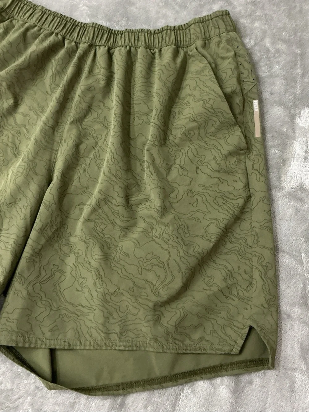 REI Co-Op Trailmade Swim Trunks Mens Large lined green topographic print pockets